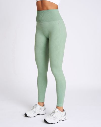 Solid Seamless Jacquard Camo Legging in Mineral Green