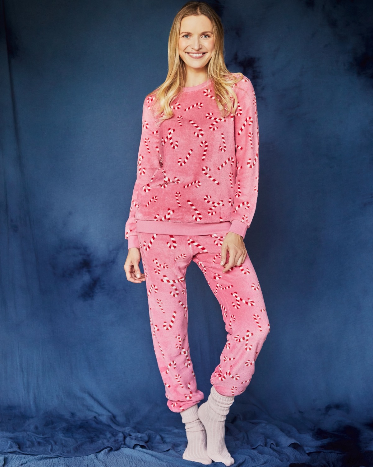 https://dunnes.btxmedia.com/pws/client/images/catalogue/products/1641985/zoom/1641985_pink.jpg