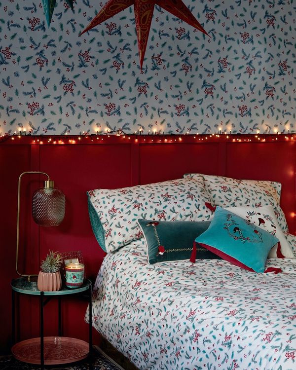 Carolyn Donnelly Robin Bed