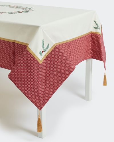 Carolyn Donnelly Eclectic Embroidered Robin Tablecloth