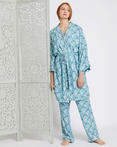 Carolyn Donnelly Eclectic Boxed Kyoto Viscose Twill Kimono thumbnail