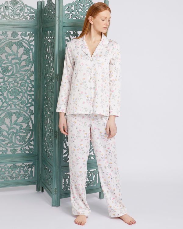 Carolyn Donnelly Eclectic Flora Satin Pyjama Set In Box