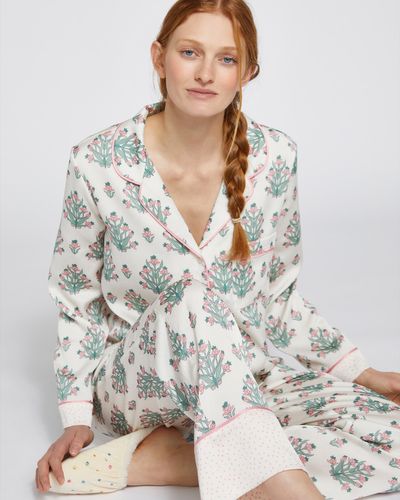 Carolyn Donnelly Eclectic Dianthus Boxed Pyjama Set thumbnail