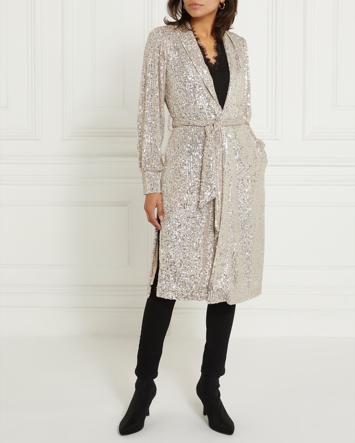 A fashion fan is raving about this 'stunning' Dunnes Stores sequin duster  coat - Dublin's FM104