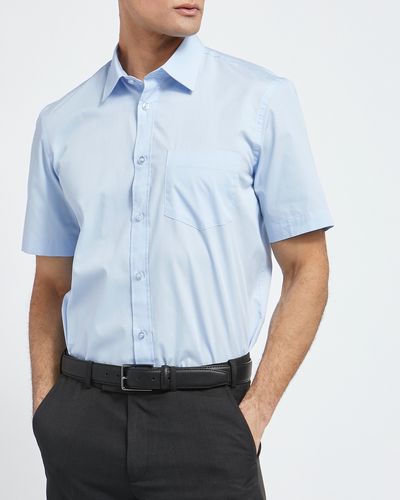 Regular Fit Short-Sleeved Cotton Rich Shirt thumbnail