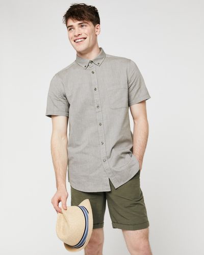 Slim Fit Short-Sleeved Oxford Shirt thumbnail