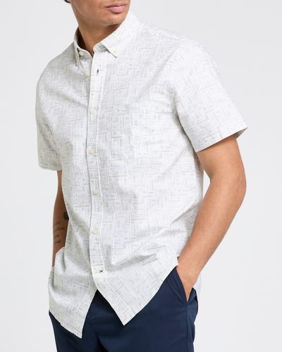 Regular Fit Short-Sleeved Oxford Geo Shirt