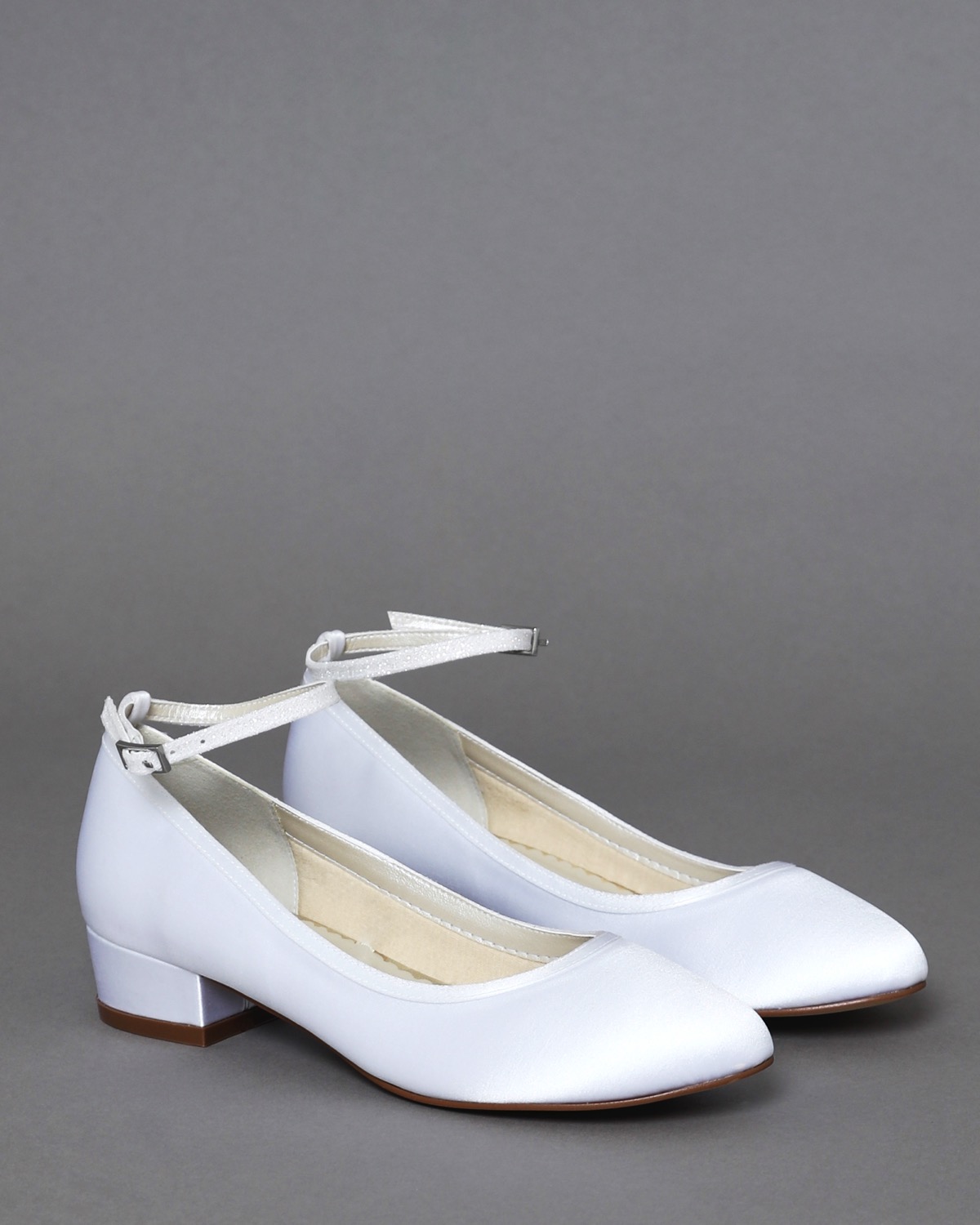 white ballerina shoes