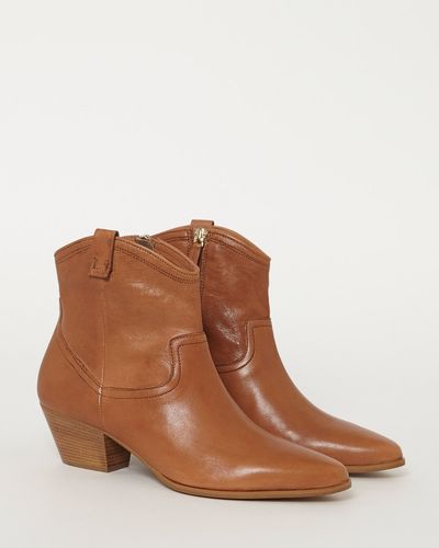 Gallery Leather Western Boots thumbnail