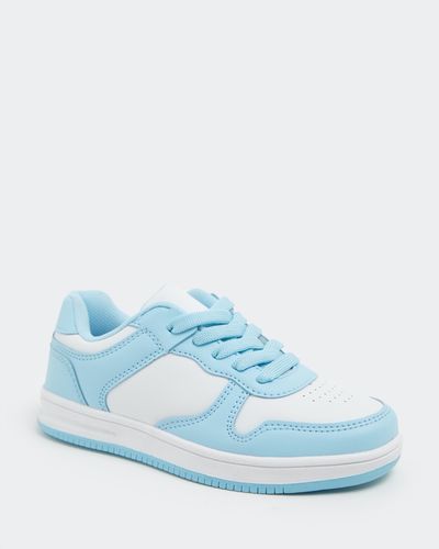 Low Top Trainers (Size 8-5)