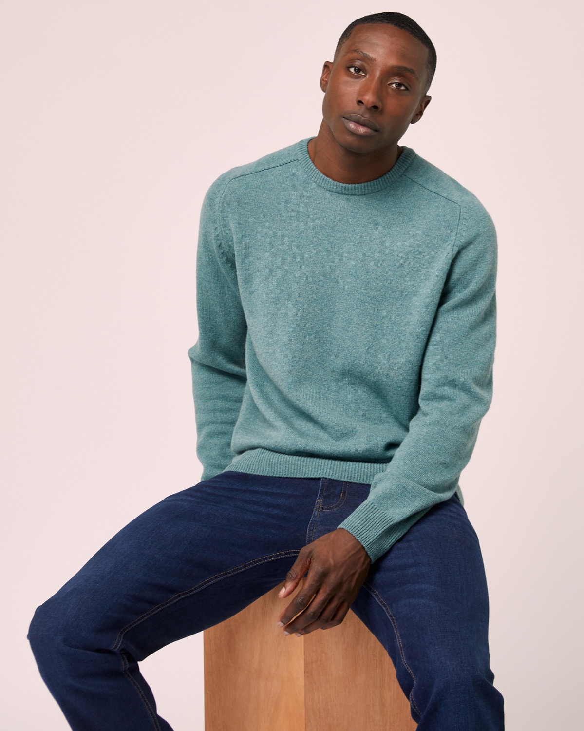 Men's Lambswool Sweaters: Lambswool Crew Neck Sweater With Set-In Shoulder