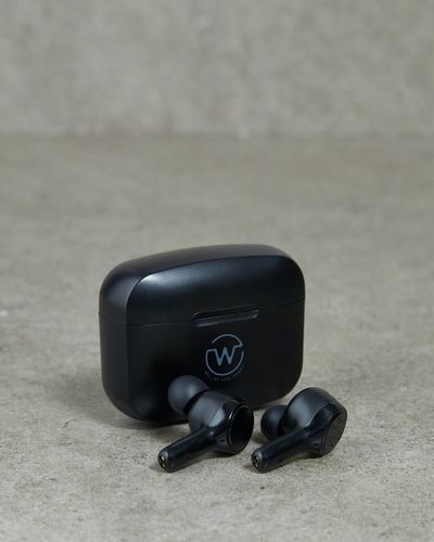 Well by Karl Henry Earbuds thumbnail