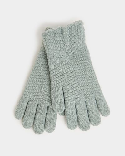 Knitted Gloves thumbnail
