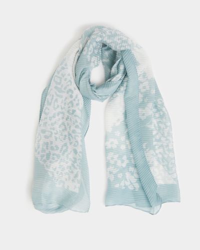 Soft Blue Leopard Print Pleated Scarf
