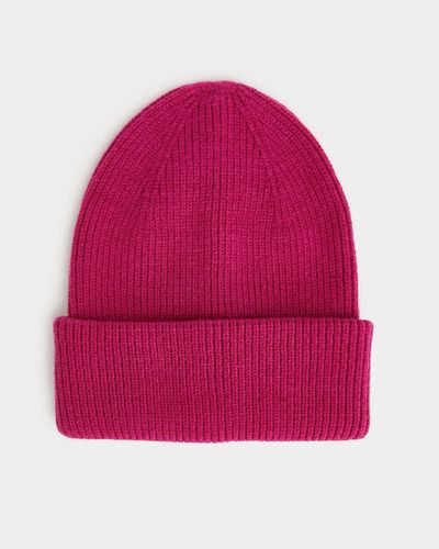 Ribbed Knitted Beanie Hat thumbnail