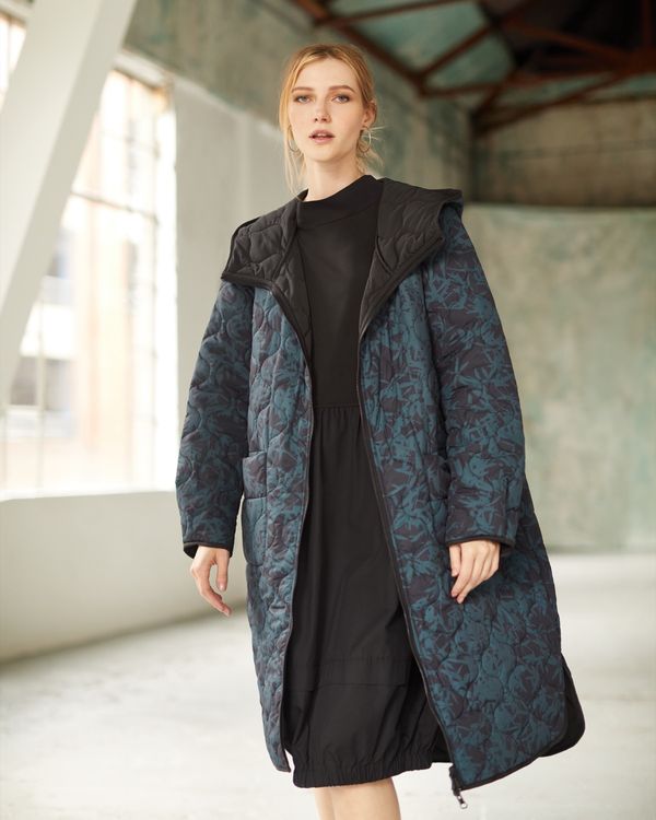 Carolyn Donnelly The Edit Reversible Print Coat