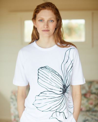 Carolyn Donnelly The Edit Placement Print T-Shirt thumbnail