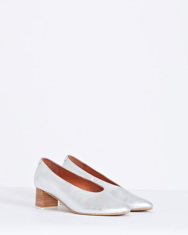 Carolyn Donnelly The Edit Leather Courts