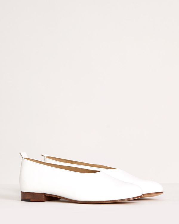 Carolyn Donnelly The Edit Leather Pumps