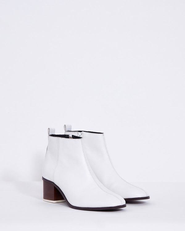 Carolyn Donnelly The Edit White Leather Boot