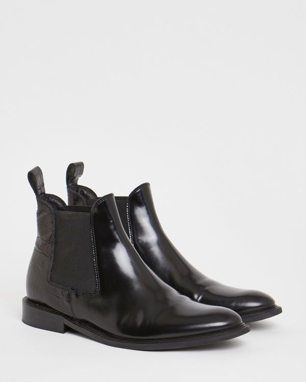 Carolyn Donnelly The Edit Chelsea Boots