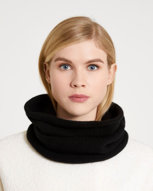 Carolyn Donnelly The Edit Cashmere Snood