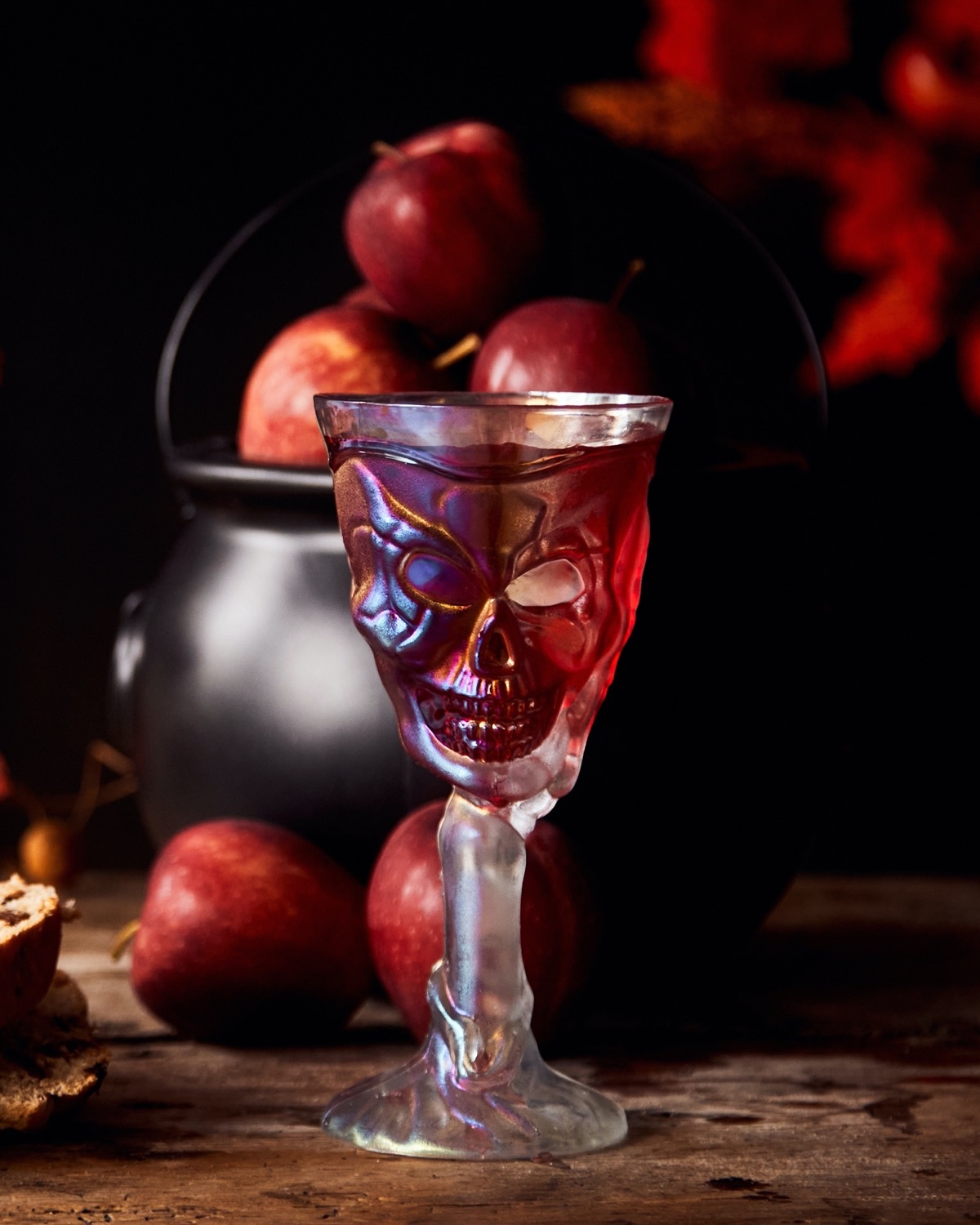 Holiday Home Clear Iridescent 4L Glass Skull Halloween Beverage