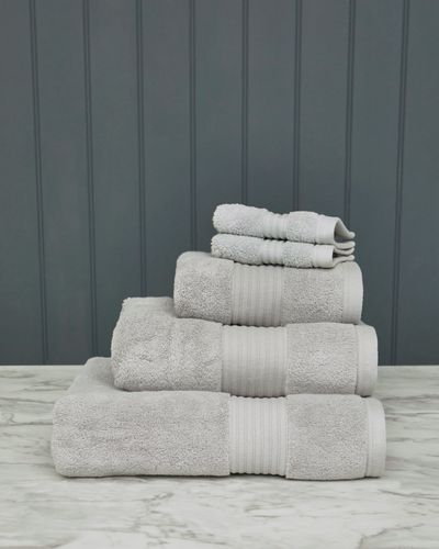 Ultimate Luxury Bath Towel thumbnail