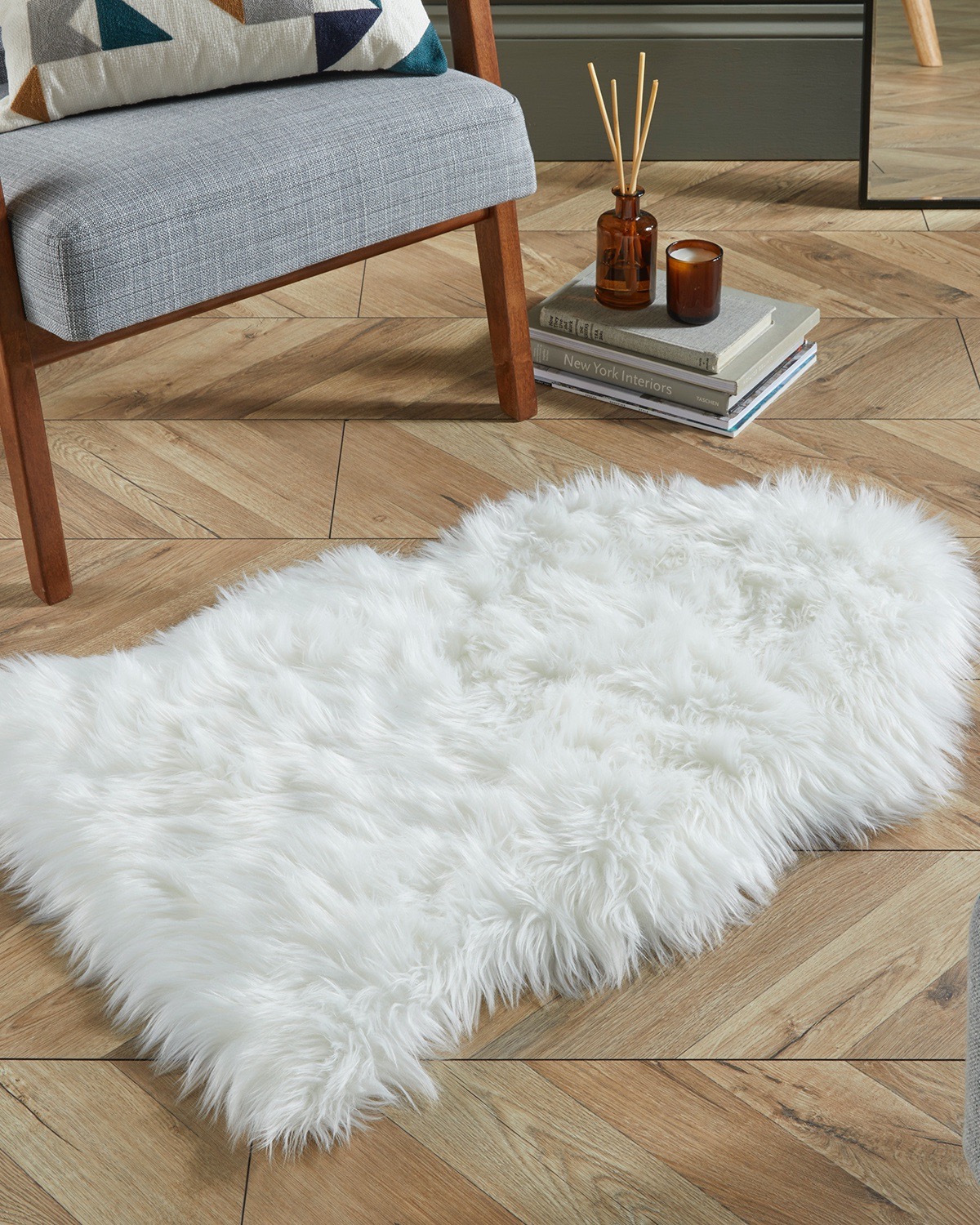 Dunnes S Natural Highland Rug, Fluffy Rugs For Bedroom Ireland