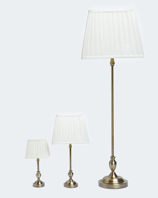 Manor Lamp