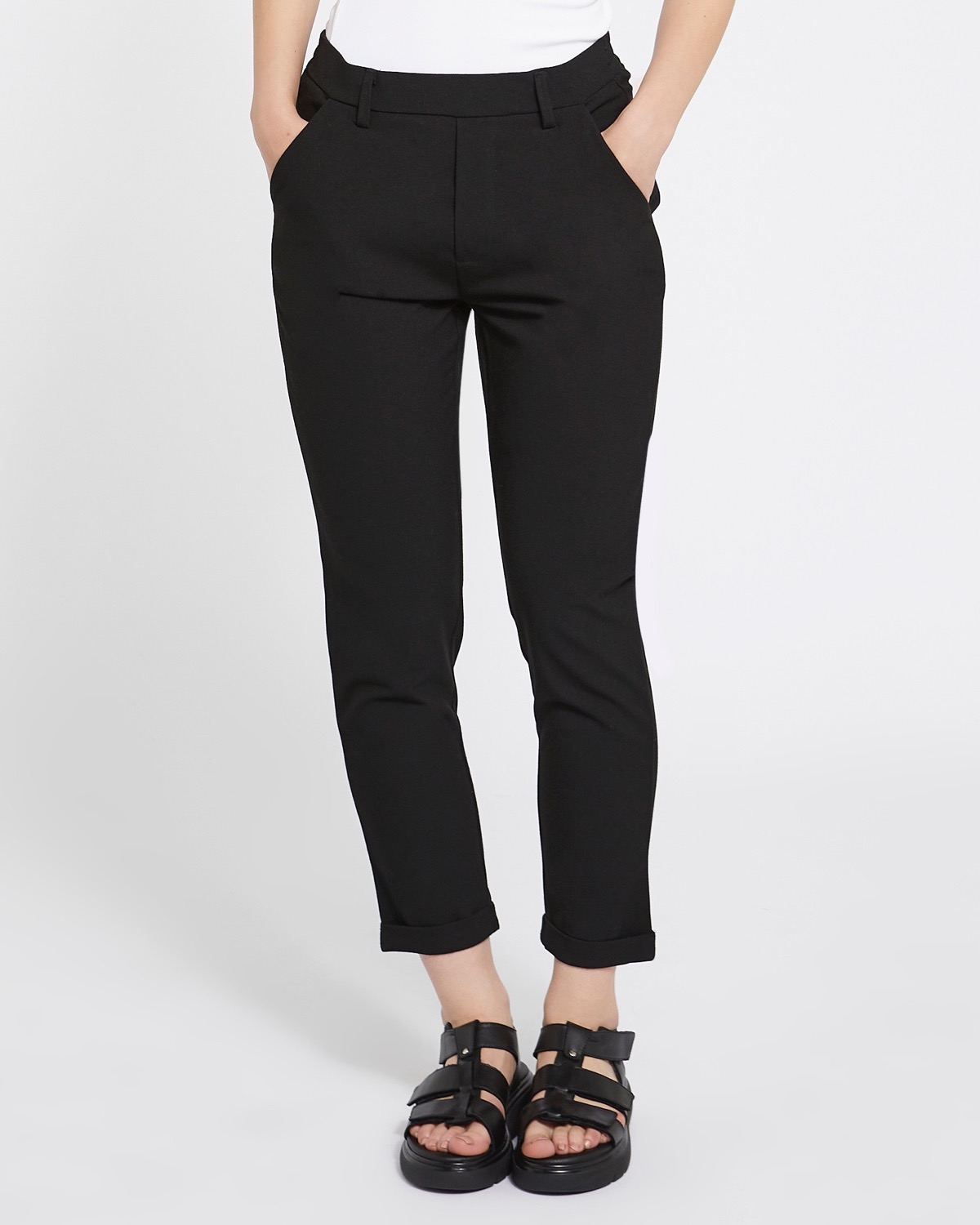 Highwaisted tailored trousers  Black  Ladies  HM IN