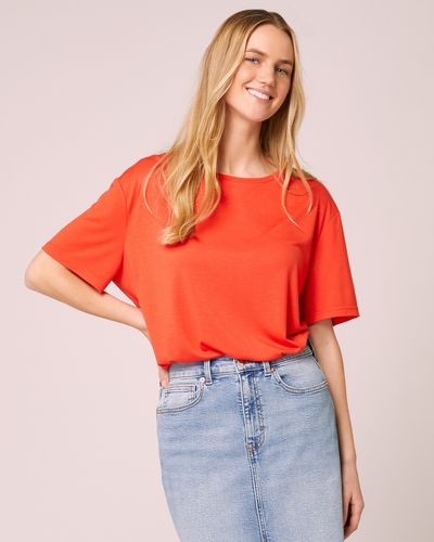 Relaxed Round Neck Pocket T-Shirt
