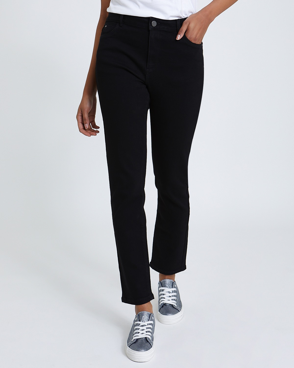 Dunnes Stores | Black Kate Straight Black Mid Rise Jeans