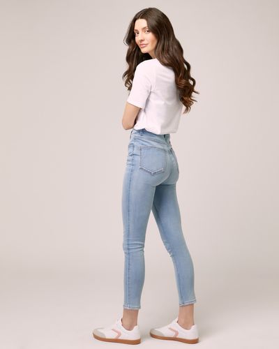 High Rise Essential Skinny Jeans
