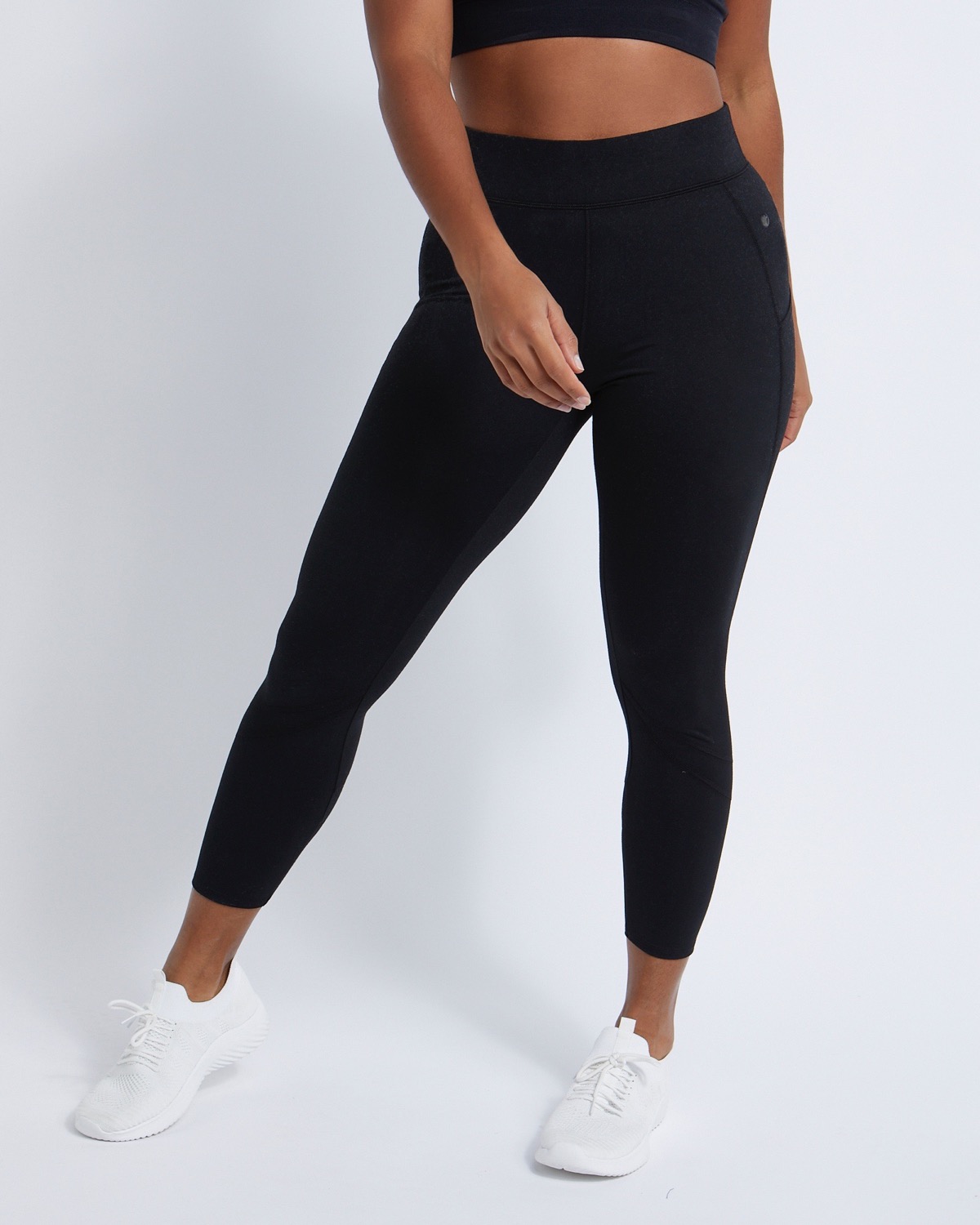 Dunnes Stores Core performance 7/8 leggings with 2 Pockets 