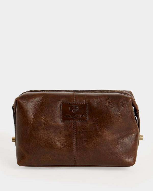 Paul Costelloe Living Leather Wash Bag